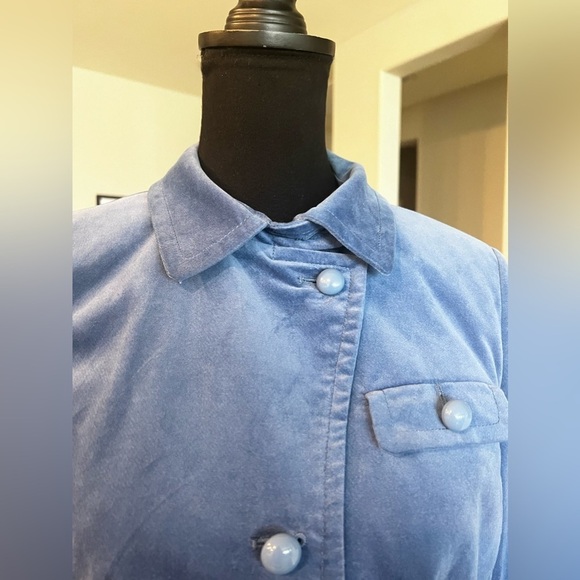 Talbot’s Blue Velvet Military Style Jacket with Structured Fit - Size 8 - Picture 10 of 12